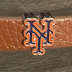 MLB New York Mets Keep Collective Charm